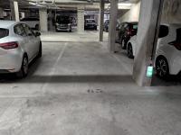 Grande place de parking en sous-sol sécurisé - Résidence récente (2022)
